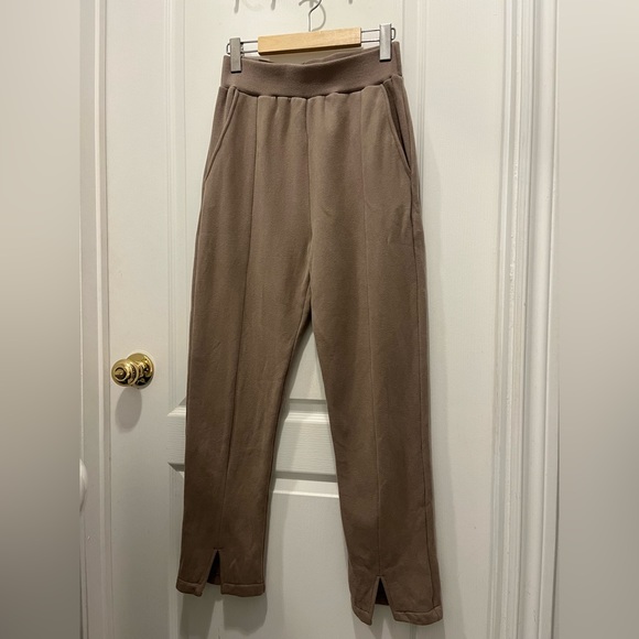 Odeyalo Patzzi Pant - Picture 5 of 9